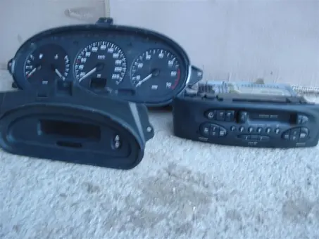diverse piese megane 1 an 1997 motor 1600 cm3