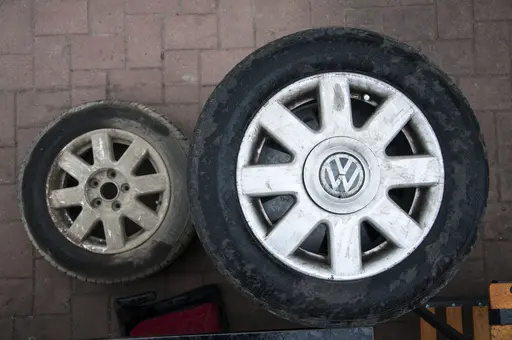 6 genti wolksvagen 215/60R15