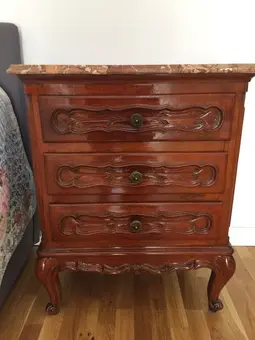 vand mobilier antichizat