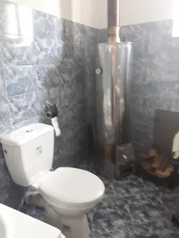 Vand apartament cu 3 camere la casa, str.1 Mai