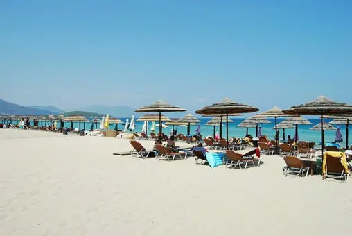 Contracte munca dansatoare in Halkida-Grecia