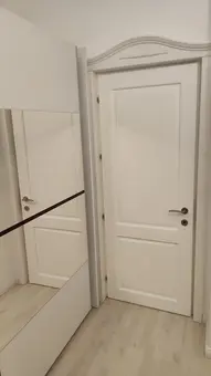 Ofer spre vânzare apartament de lux