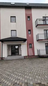 Apartament cu 2 camere de vânzare – ultracentral, Rădăuți